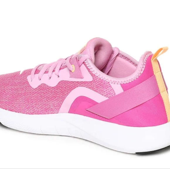Nike pink flex training shoes - Picture 2 of 11